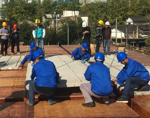 【转型升级】至尊国际首个装配式公共建筑PC构件成功吊装